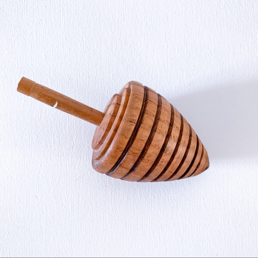 Large vintage oak spinning toy Top carved wood decoration primitive decor